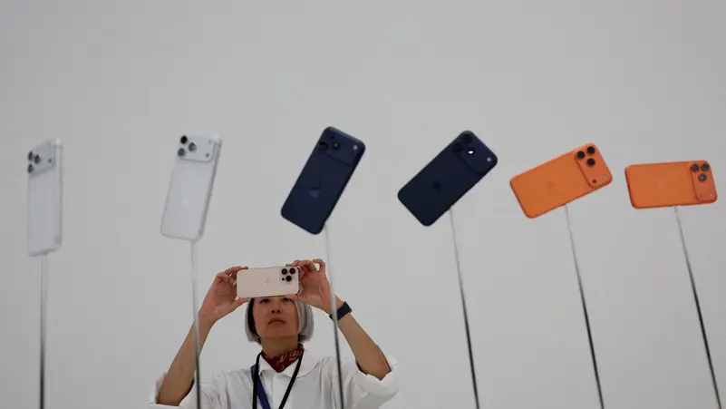 iPhone 17