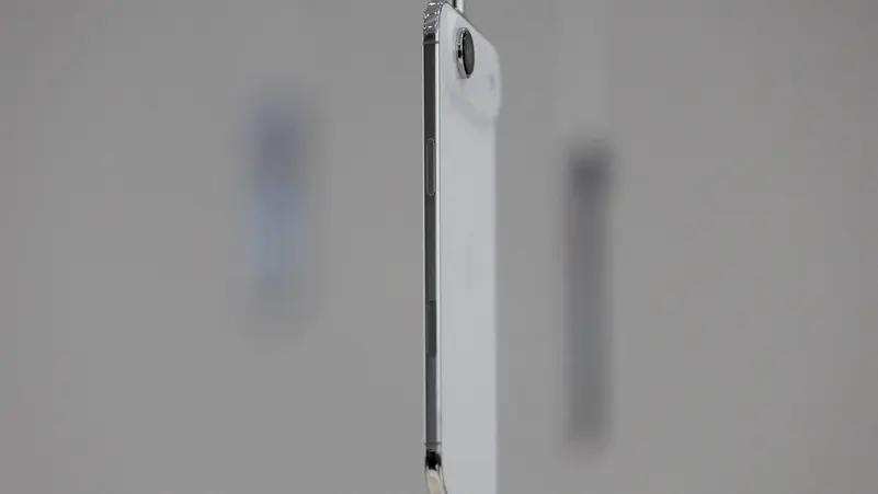 iPhone 17