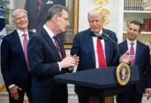 Mehmet Oz, administrator of the Centers for Medicare & Medicaid Services, (from left), Albert Bourla, CEO of Pfizer, President Trump, and Martin Makary, commissioner of the Food and Drug Administration, discuss a drug price initiative in the Oval Office Tuesday.
